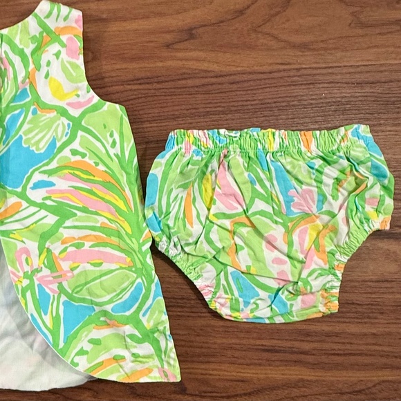 Lilly Pulitzer Set~ Elephant Ear Pattern ~ Girls 12-18 M - Picture 4 of 4